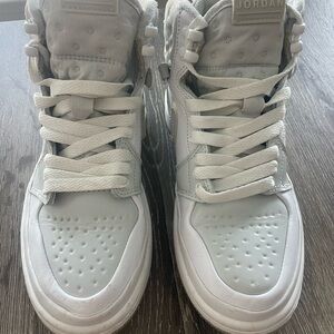 Air Jordan 1 Acclimate White Grey Fog Photon Dust Women’s Size 5 Sneakers